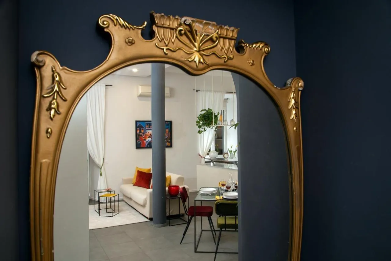 Secret Garden - Amazing Loft In The Imperial Rome Apartment